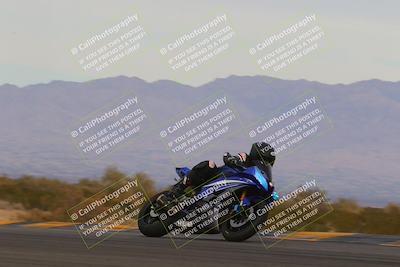 media/Dec-17-2022-SoCal Trackdays (Sat) [[224abd9271]]/Turn 9 Side (245pm)/